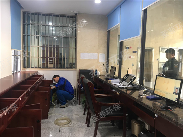 新买办公桌去油漆味_副本.jpg 新买办公桌去油漆味_副本.jpg